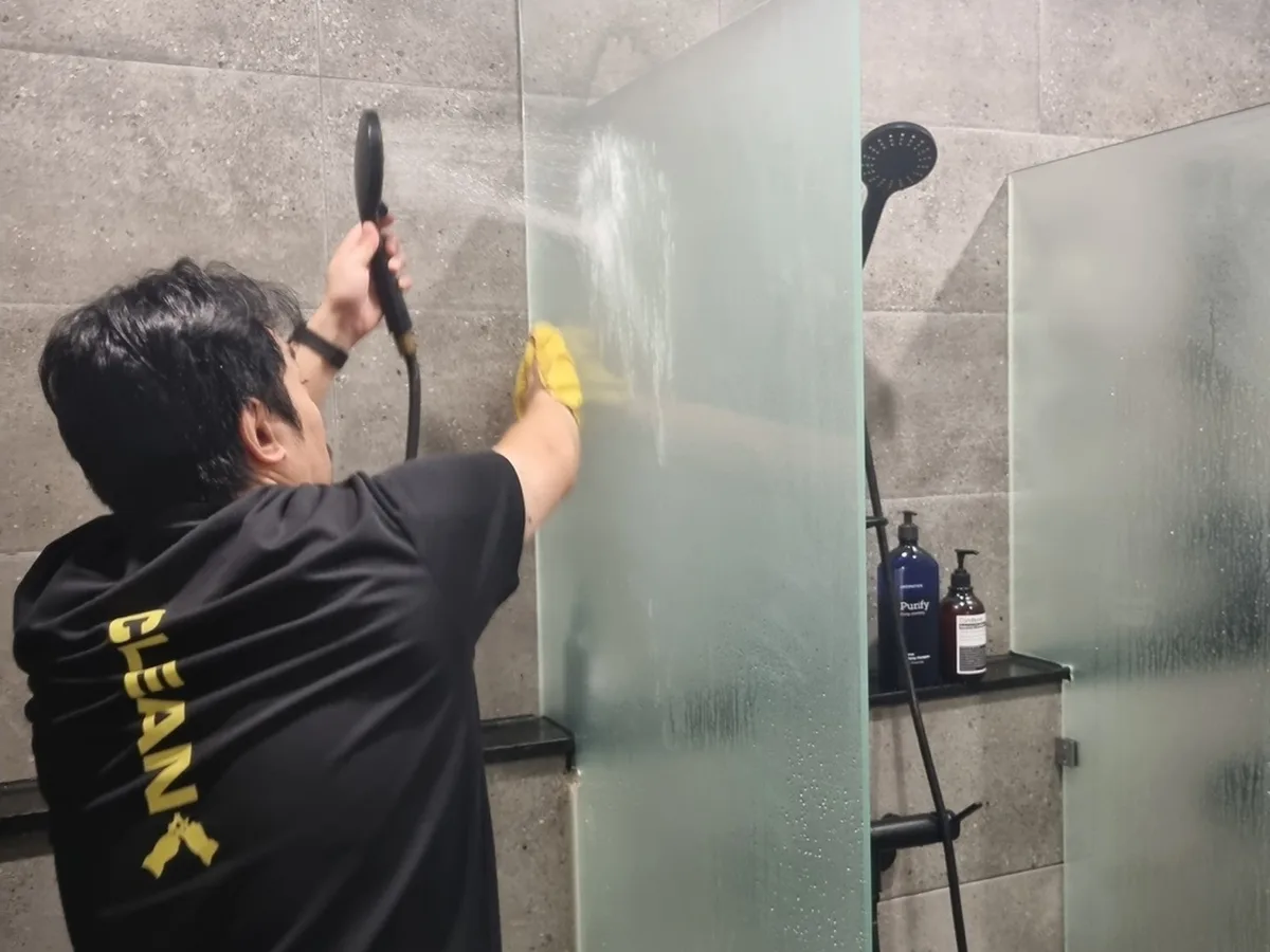 북구 검단동 헬스장 복도·대기 동선 야간 위생청소 사례 - 행진크린