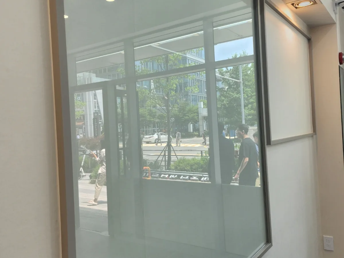 북구 검단동 건물 복도·대기 동선 야간 위생청소 사례 - 행진크린