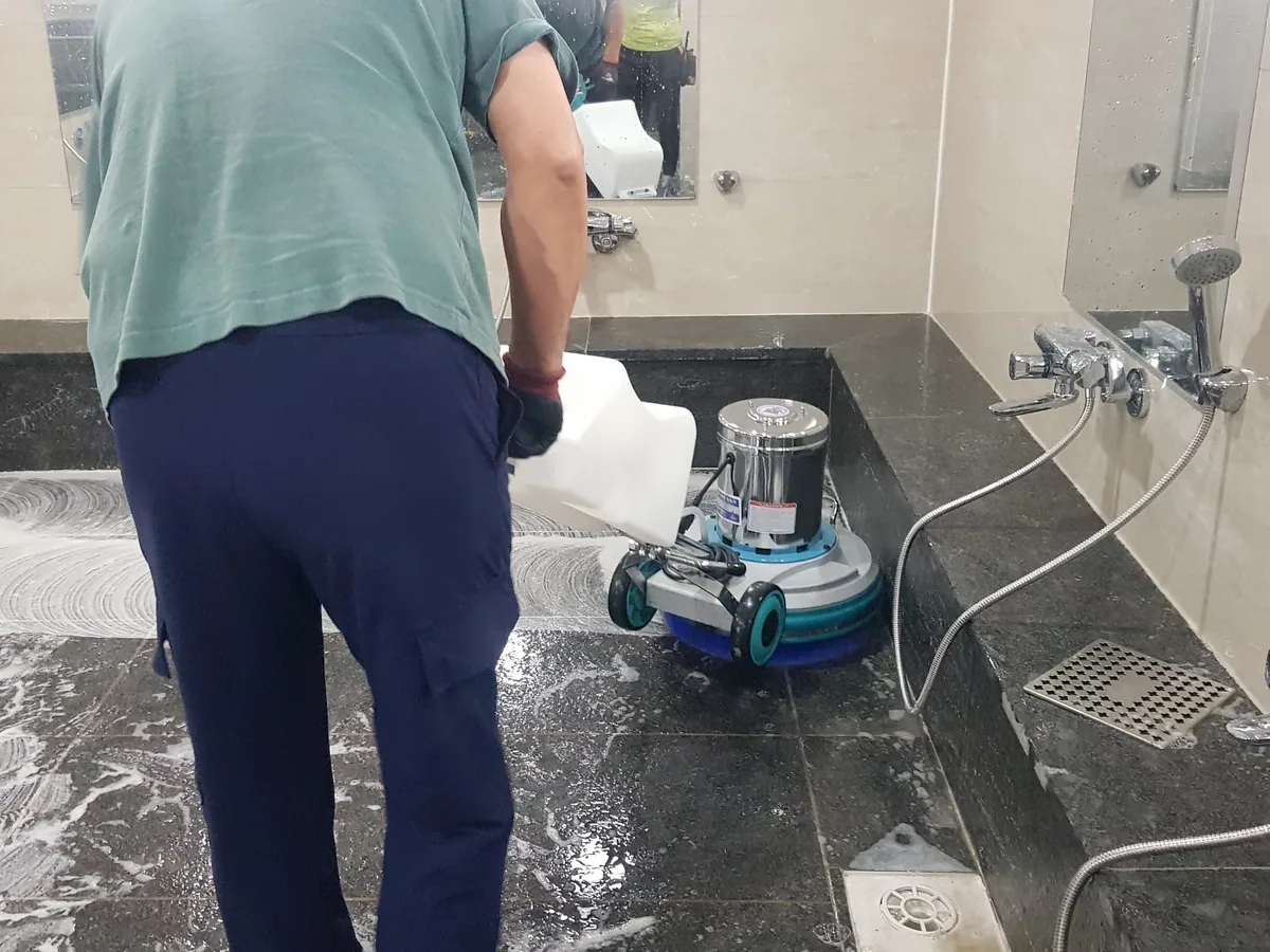 북구 노원동3가 찜질방 수전·샤워기 건식 사우나 위생청소 사례 - 행진크린