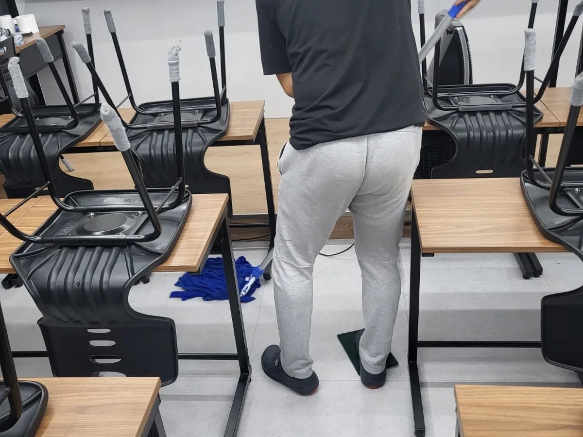 달성군 옥포읍 사업장 로비·응접실 바닥 위생청소 사례 - 행진크린